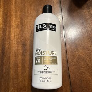 Tresemme Conditioner Moisture Rich 28 oz New